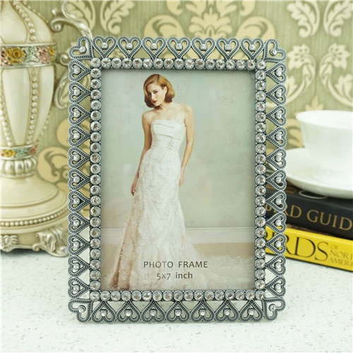 Metal photo frame / crystals heart picture frame