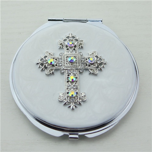Crystal cross compact mirror