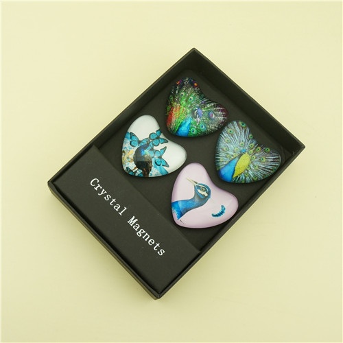 Strong Rubber Magnets with Heart-shaped Glass and Printed Peacock Pattern