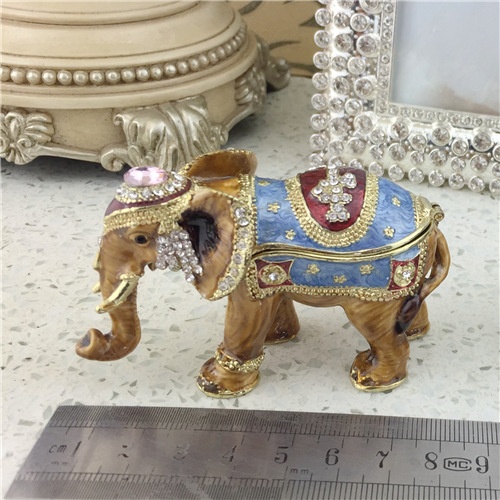 Nyx splendor Elephant jewelry box