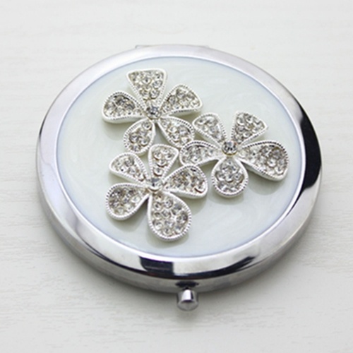 Diamonds flowers compact mirror