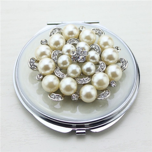 Luxury pearl compact mirror
