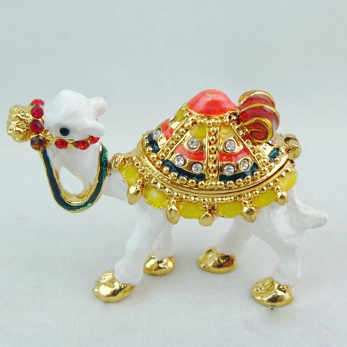 Camel Trinket Box Bejeweled Figurine/Middle Eastern Style