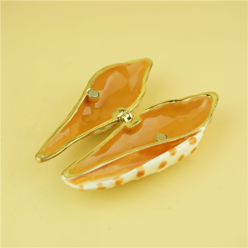 Pewter jewelry box / crystal Conch jewelry box