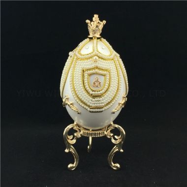 Real handcrafted goose egg jewelry/Keepsake/Trinket gift music box