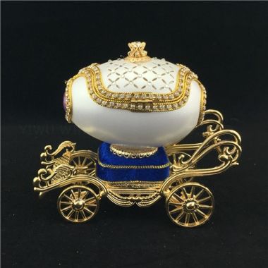 Carriage engagement ring gift music box