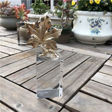 Crystal Medal with Golden Maple Leaf