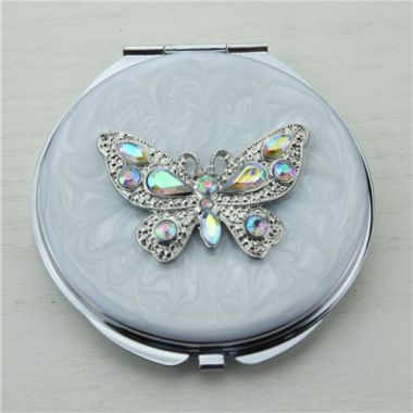 Butterfly style compact mirror