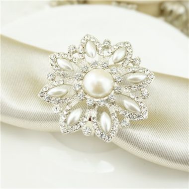 Metal Napkin Ring / Elegant Wedding Decoration Napkin Holder