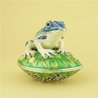 Pewter jewelry box / Frog shape jewelry box